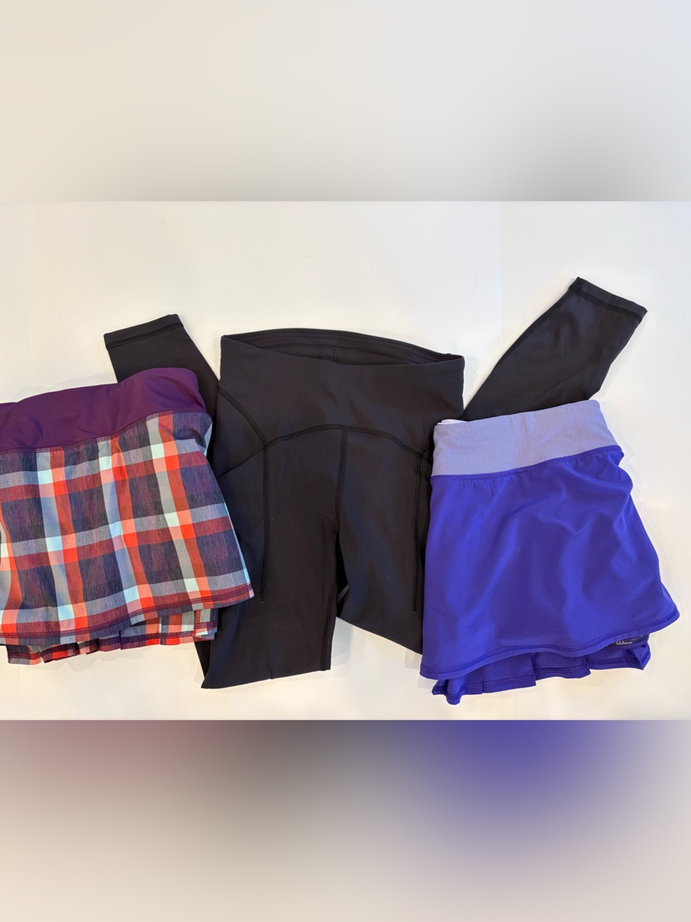 Lululemon athletica Bundle Two Skits add One pair of black leggings. All size 4